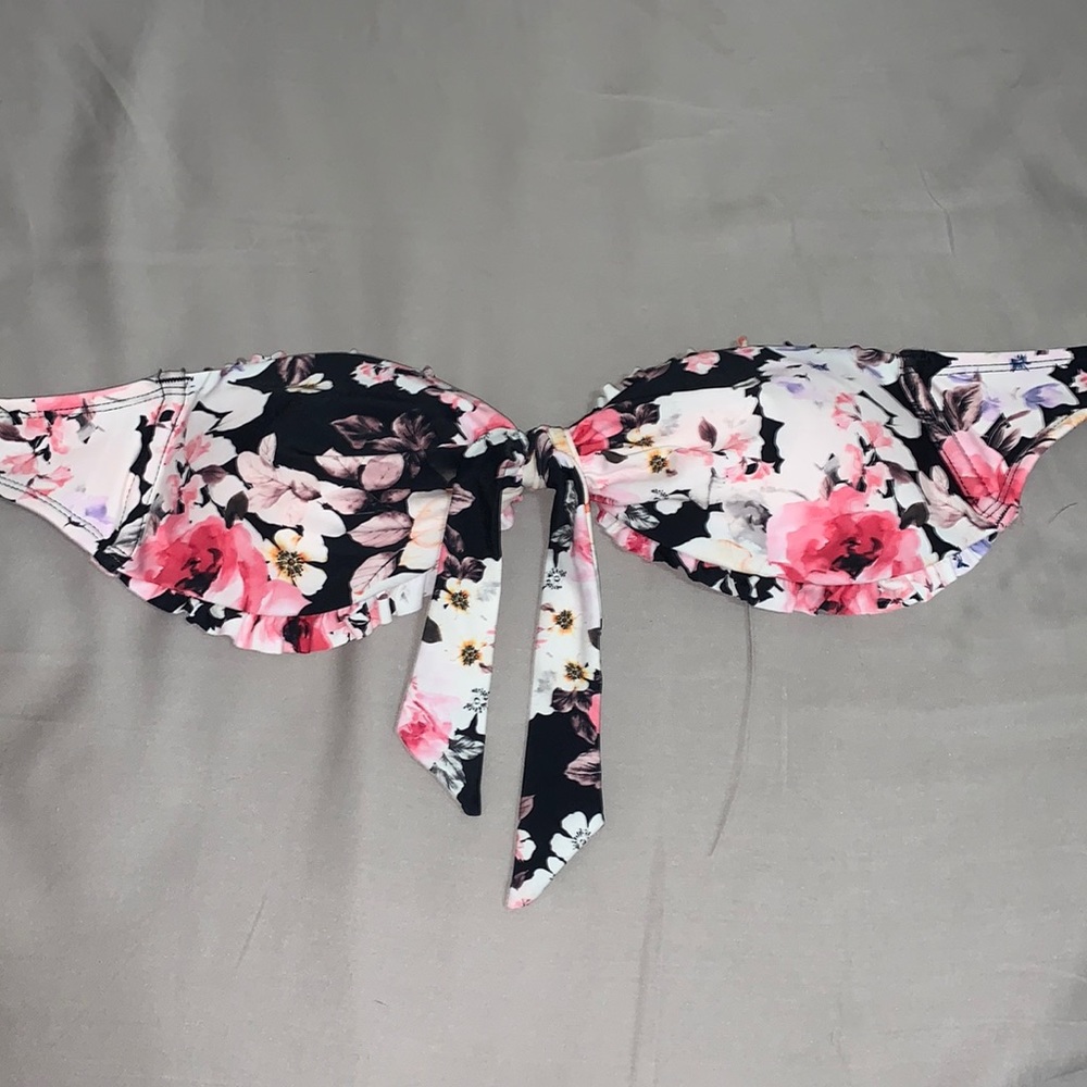 Strapless floral swim top